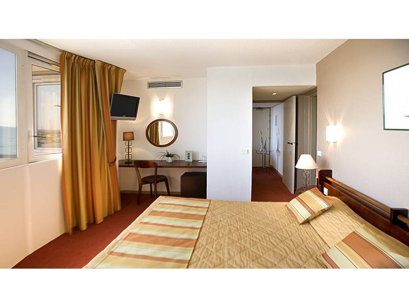 Port Marine Hotel
